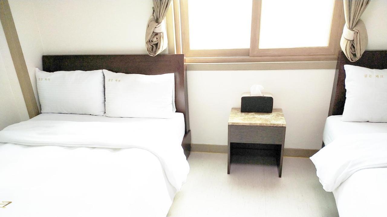 Golden Park Hotel Jeju Exterior photo