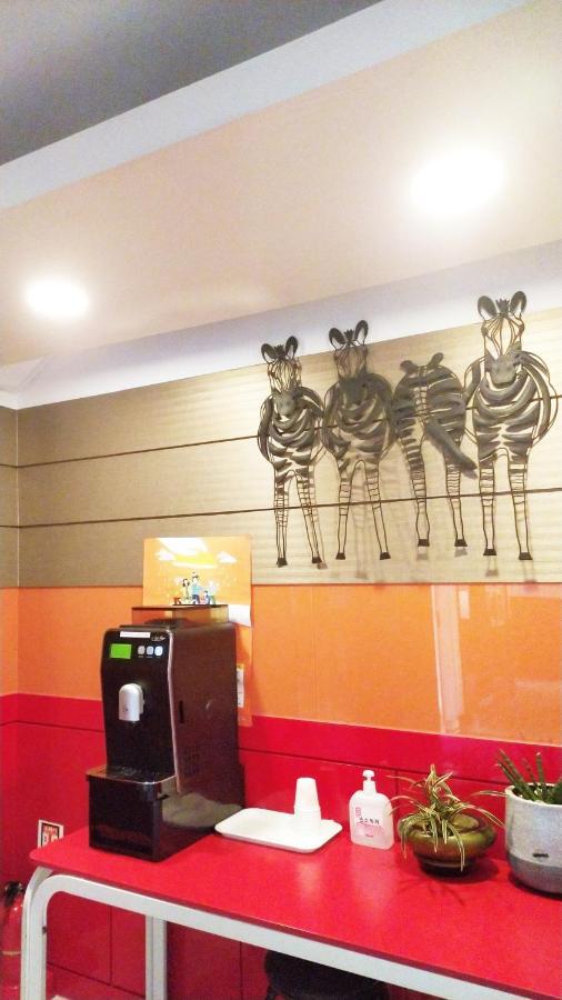 Golden Park Hotel Jeju Exterior photo