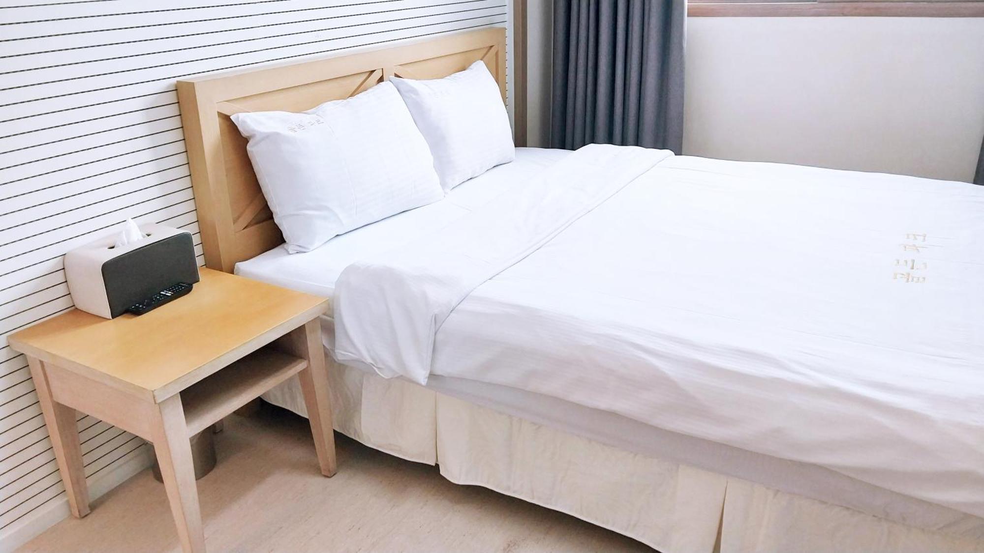 Golden Park Hotel Jeju Exterior photo