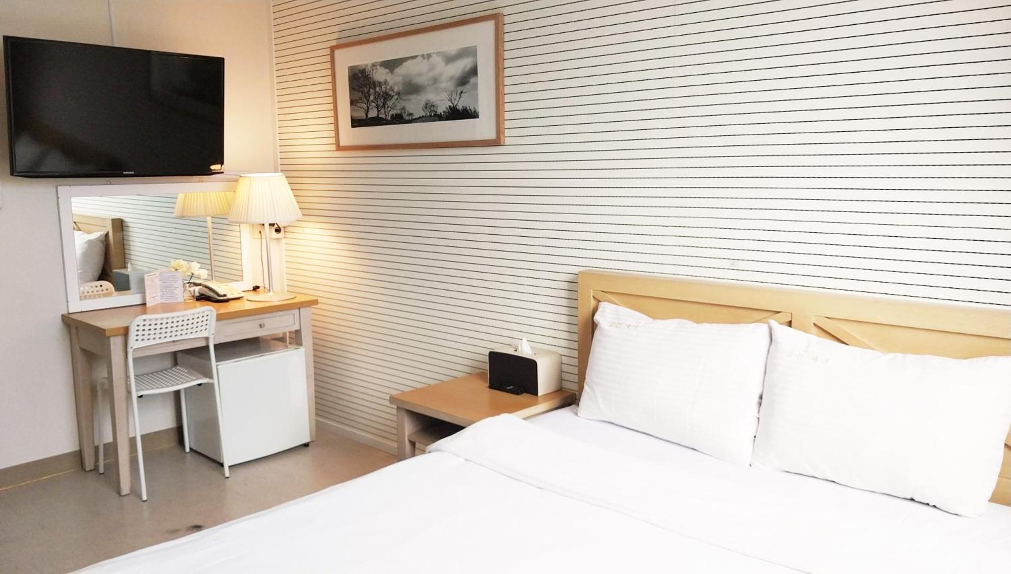 Golden Park Hotel Jeju Exterior photo